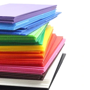 Kartonplast proložka 1240 mm x 545 mm x 2 mm 280 G/m2 transparent